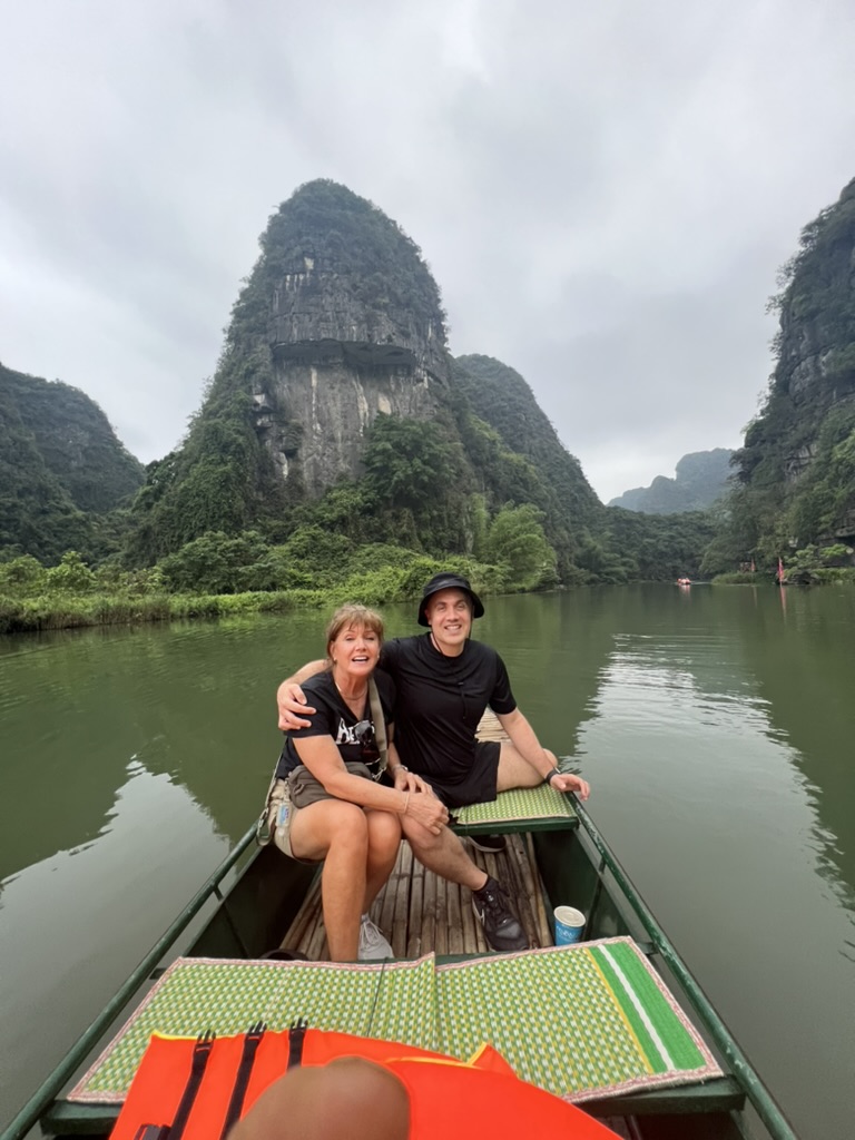 Rowing through the karsts